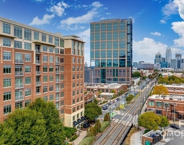 125 W Tremont Avenue - Photo Thumbnail 1