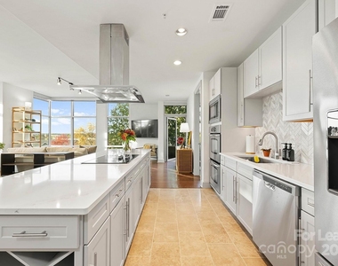 125 W Tremont Avenue - Photo Thumbnail 33