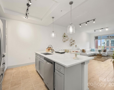 125 W Tremont Avenue - Photo Thumbnail 29