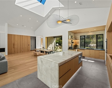 4874 Sun Valley Rd. - Photo Thumbnail 9
