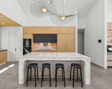 4874 Sun Valley Rd. - Photo Thumbnail 11