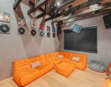 4874 Sun Valley Rd. - Photo Thumbnail 14
