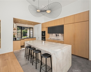 4874 Sun Valley Rd. - Photo Thumbnail 10