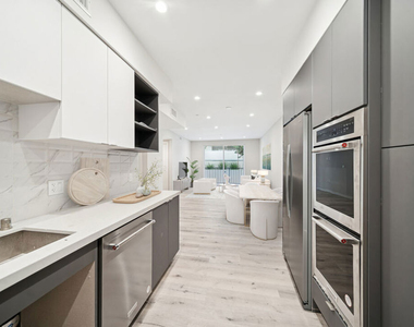 1051 S Corning Street - Photo Thumbnail 6