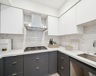 1051 S Corning Street - Photo Thumbnail 5