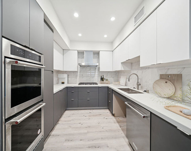 1051 S Corning Street - Photo Thumbnail 4