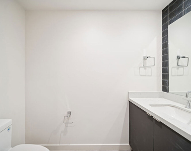 1051 S Corning Street - Photo Thumbnail 8