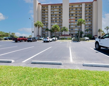 4250 N Highway A1a - Photo Thumbnail 30