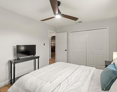 762 Se River Lane - Photo Thumbnail 18