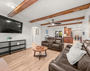 762 Se River Lane - Photo Thumbnail 35