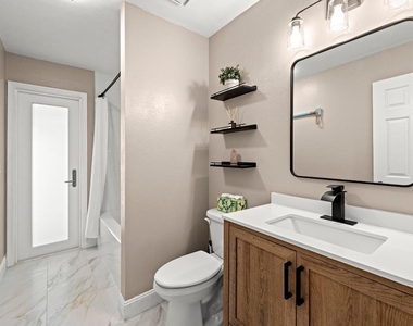 762 Se River Lane - Photo Thumbnail 13