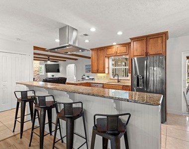762 Se River Lane - Photo Thumbnail 30