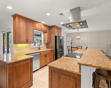 762 Se River Lane - Photo Thumbnail 29