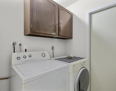 730 Se White Avenue - Photo Thumbnail 17
