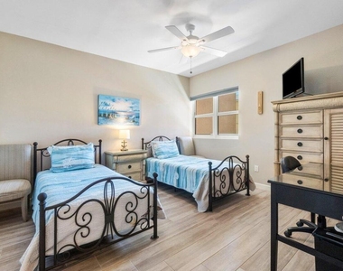 2640 Lake Shore Drive - Photo Thumbnail 30