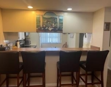 3826 Whitehall Drive - Photo Thumbnail 10
