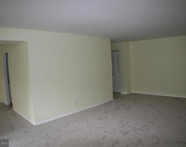 5817 Edson Lane - Photo Thumbnail 2