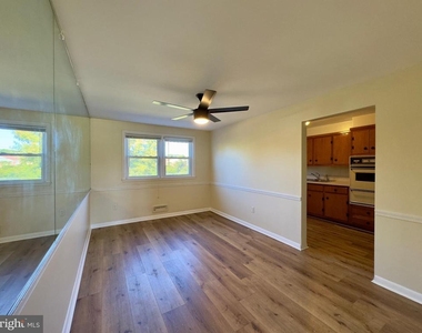 1011 Linden Avenue - Photo Thumbnail 7