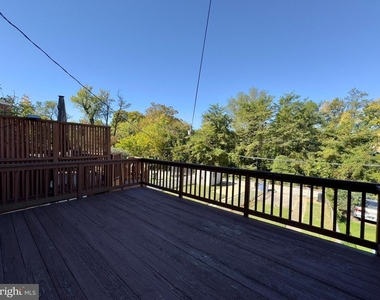 1011 Linden Avenue - Photo Thumbnail 9
