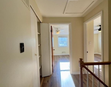1011 Linden Avenue - Photo Thumbnail 17