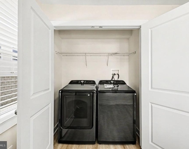 9135 Cuckold Point Road - Photo Thumbnail 11
