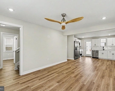 9135 Cuckold Point Road - Photo Thumbnail 5