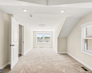 9135 Cuckold Point Road - Photo Thumbnail 13