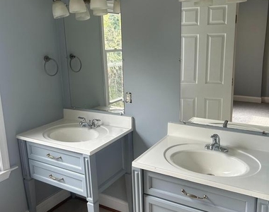 1169 Morse Street Ne - Photo Thumbnail 9