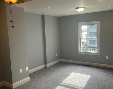 1169 Morse Street Ne - Photo Thumbnail 7