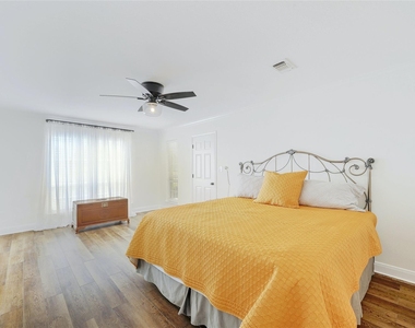410 Hi Circle West - Photo Thumbnail 10
