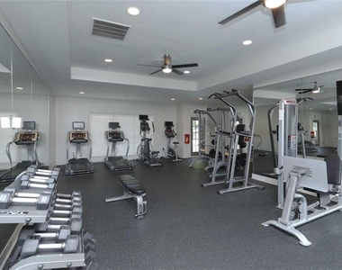 9200 Roberts Drive - Photo Thumbnail 17