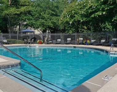 9200 Roberts Drive - Photo Thumbnail 20