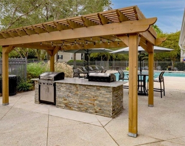 9200 Roberts Drive - Photo Thumbnail 27