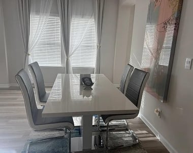 1177 Sunny Lake Drive - Photo Thumbnail 2
