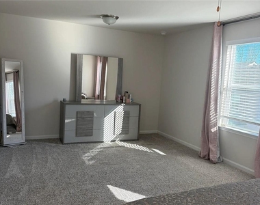 1177 Sunny Lake Drive - Photo Thumbnail 10