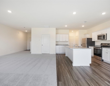 8807 Vacek Crossing Way - Photo Thumbnail 5