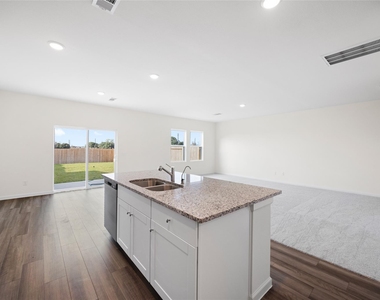 8807 Vacek Crossing Way - Photo Thumbnail 25