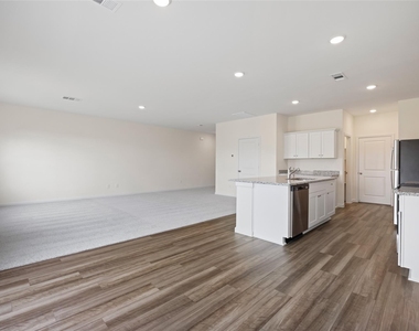 8807 Vacek Crossing Way - Photo Thumbnail 30