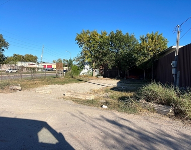 16337 W Bellfort - Photo Thumbnail 4