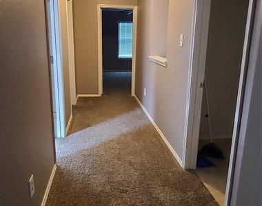 19042 Remington Mill Drive - Photo Thumbnail 8