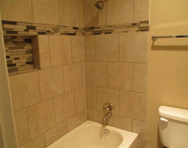 5506 Deep Forest Drive - Photo Thumbnail 12