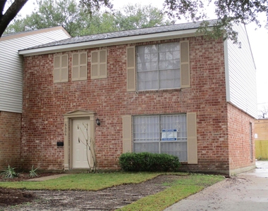 5506 Deep Forest Drive - Photo Thumbnail 1