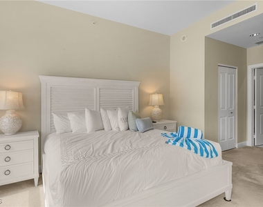 4182 Bay Beach Lane - Photo Thumbnail 18
