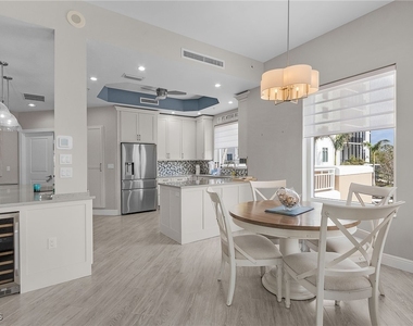 4182 Bay Beach Lane - Photo Thumbnail 15