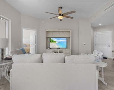4182 Bay Beach Lane - Photo Thumbnail 14