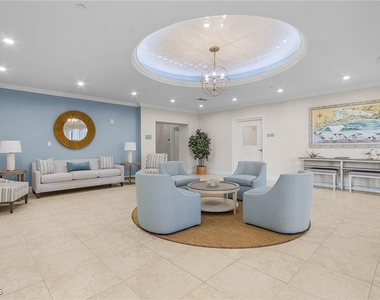 4182 Bay Beach Lane - Photo Thumbnail 27