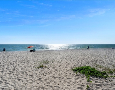 1950 Gulf Shore Boulevard N - Photo Thumbnail 12