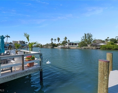 1950 Gulf Shore Boulevard N - Photo Thumbnail 17