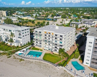1977 Gulf Shore Boulevard N - Photo Thumbnail 2