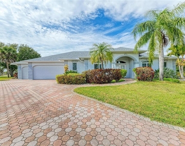 4540 Kipling Circle - Photo Thumbnail 9